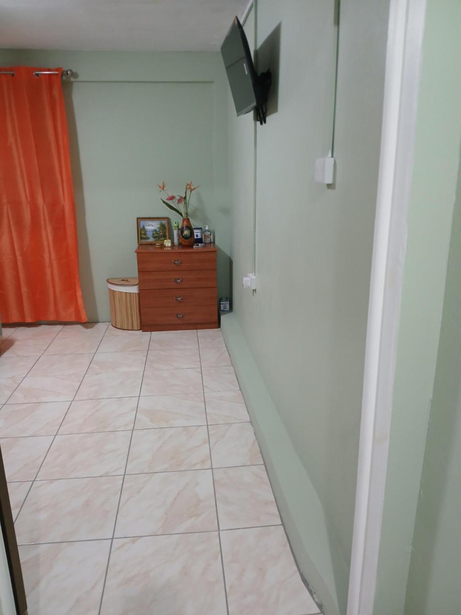 Natrue'S Haven Bed & Breakfast Marigot Bagian luar foto