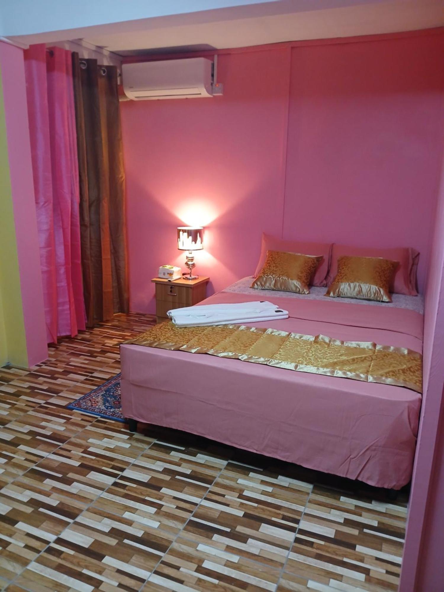 Natrue'S Haven Bed & Breakfast Marigot Bagian luar foto