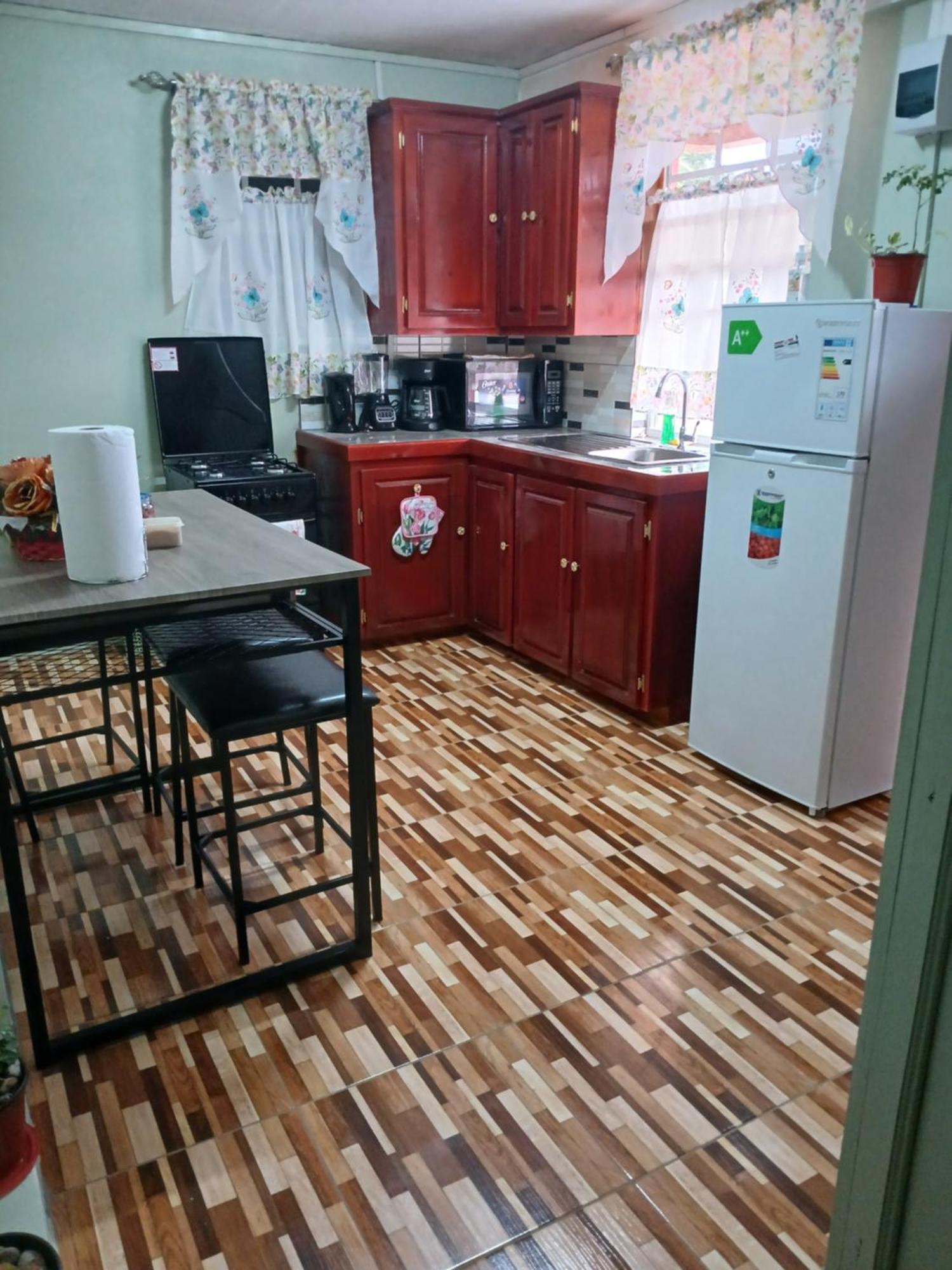 Natrue'S Haven Bed & Breakfast Marigot Bagian luar foto